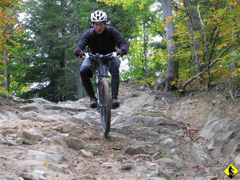 foto 086.jpg - Ta sytuacja powoduje, że dzisiaj teren się kończy, docieramy jeszcze do Studzionek i decydujemy, że Lubań pozostaje niezdobyty w tym sezonie. Jednocześnie staje się celem nr 1 na przyszły  :)